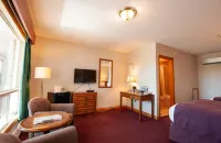Dutch Inn Hotels in Cornwall