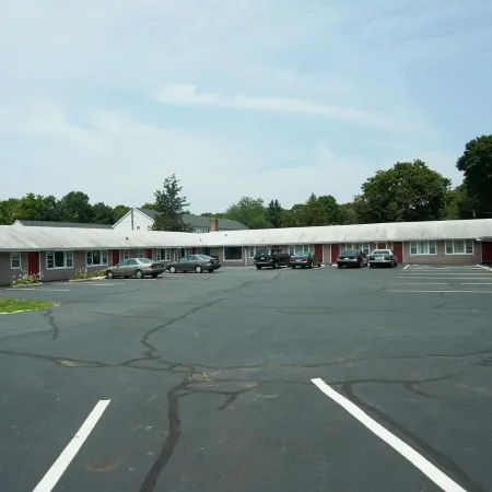 Clinton Motel