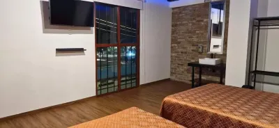 Hotel Maquiavelo Solo Adultos