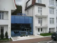 "Sanddorn", Kur- und Ferienhotel, Direkte Strandlage, Fahrstuhl Hotels in der Nähe von Warnemünde