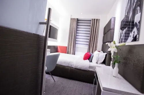 Henley House Hotel Photos