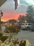 Browns Canyon Inn - parking
