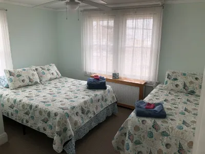 Bay View Bungalow by the Pier 4 Bedroom Home by RedAwning Hotels near Embry-Riddle Aeronautical University
