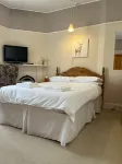 Lynton House Hotels in Teignmouth