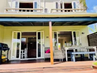 Koka Villa @ Muri Beach -Pool, Kayaks,  Location, Steps to Beach & Best Value!