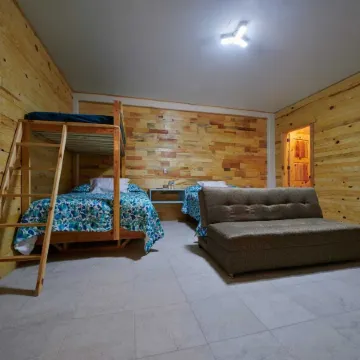 Rimusa Inn y Parque Cueva de Los Leones