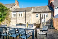 Polly's Folly Hotel a Studland