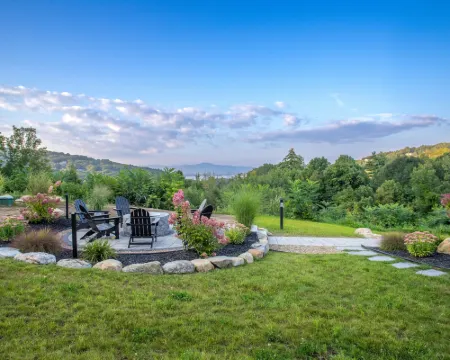 Gunstock Inn & Suites Hotels in Gilford