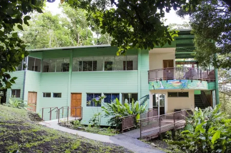 La Casa de la Montaña Отели в г. Монтеверде