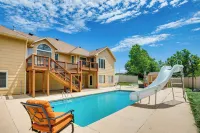 Junction City Home w/ Hot Tub - Near Milford Lake! - parking