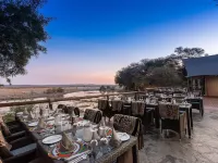 Tau Game Lodge Hotels in Zeerust