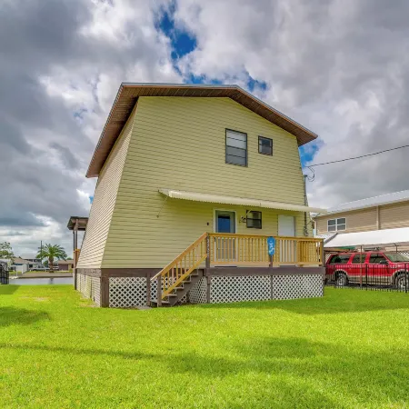 Hernando Beach Waterfront Home w/ Boat Dock & Deck