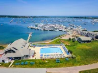 Champlin's Marina & Resort - Bãi biển