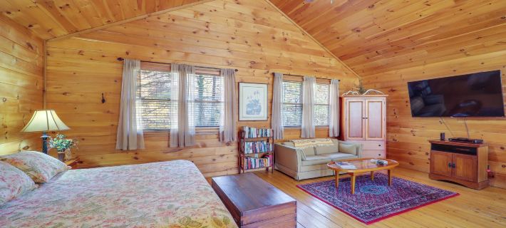 8 Mi to Appalachian Ski! Mtn-View Gem on 22 Acres Hotels in Caldwell County