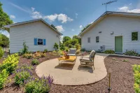 Peaceful Harvard Vacation Rental 3 Mi to Town! - 3-Star