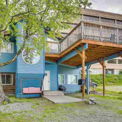 Rustic Anchorage Hideaway Walk to Coastal Trail! Hotel Exterior