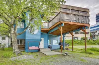 Rustic Anchorage Hideaway Walk to Coastal Trail! - spa