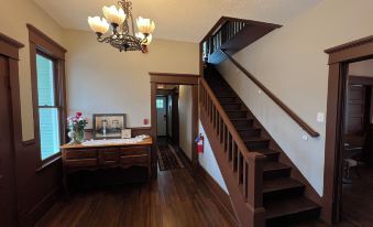 The Pearl Inn Bed and Breakfast