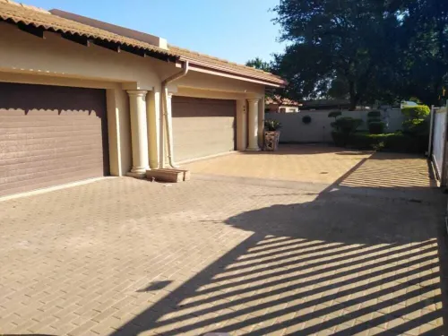 Hush Guest House Hotels in Thabazimbi