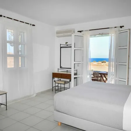 Asterias Boutique Hotel