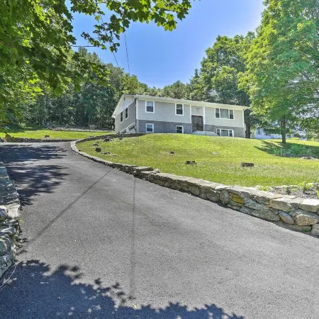 Modern NY Home w/ Views by Hudson Valley Hiking!