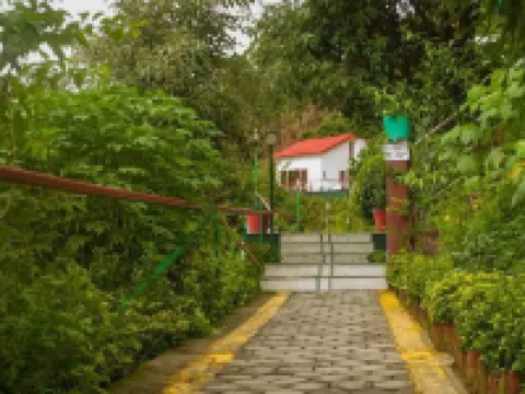 Blue Pine Resort Hotels in Pauri Garhwal