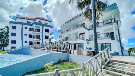 Majula Boutique Hotel Отели в г. Bakau