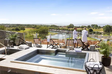 Ringenäs Hotell & Konferens Отели в г. Хальмстад