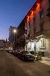 HD Hotel Hotels near Loreto Station