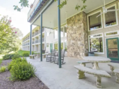 Lake Chatuge Lodge Hotels in Towns County