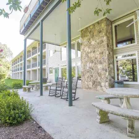 Lake Chatuge Lodge