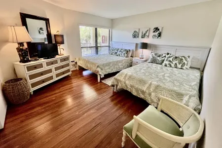 Ocean View and Pool Access - Gorgeous Coastal Retreat