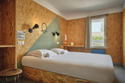 Hôtel Moustache Lille - Seclin Hotels in Ennevelin