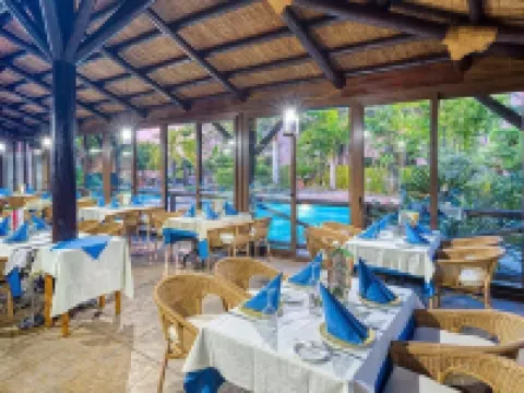 普拉亞卡利達豪華水療酒店 Velilla-Taramay酒店