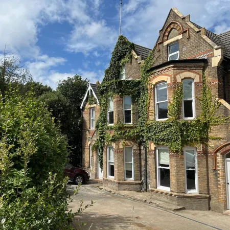 The Ivy Apartments