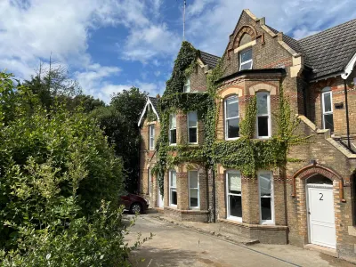 The Ivy Apartments Hotels in 