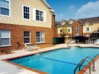 TownePlace Suites Milwaukee Brookfield - バスタブ