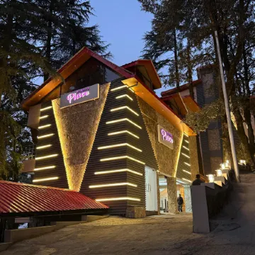 Regenta Place Dalhousie Just 500 Meters Walkable from Mall Road