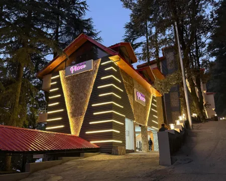 Regenta Place Dalhousie Just 500 Meters Walkable from Mall Road チャンバのホテル