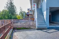 Charming 2-bedroom house in Downtown Walnut Creek with WiFi and AC