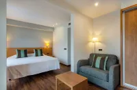 Hotel Medes II