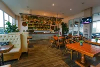 Deli Hotel Hotels in Medan Baru