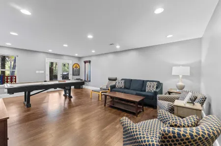 Lakeside Landing by AvantStay Private Dock