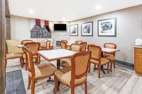 Super 8 by Wyndham Sterling Heights/Detroit Area Hotels in Sterling Heights
