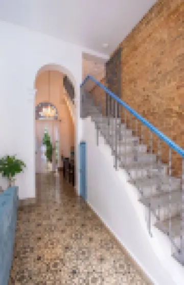 Blanc Blue 1924 - Colonial Suites