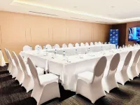 Golden Bay Hotel by Marine Parade