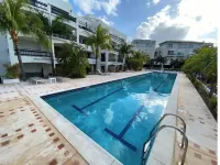 Walking distance to everything on Simpson bay area Restaurants, Beach, Nite Life - Pools