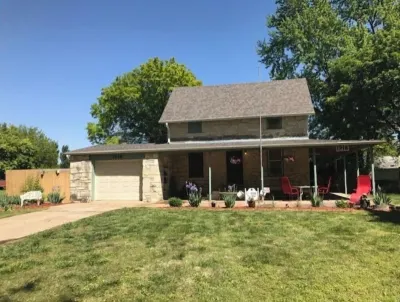 The Strong Inn, Step back in time. Flint Hills Discovery Center 주변 호텔