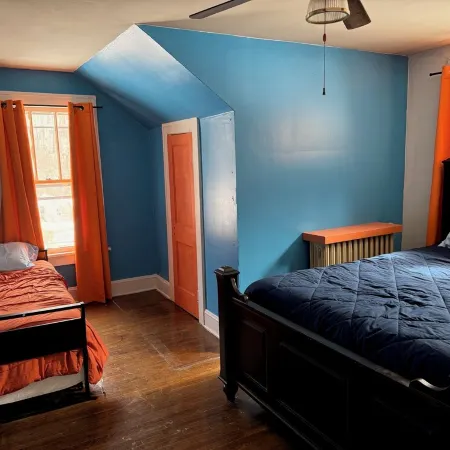 Charming 2-bedroom trail house in Bramwell, WV