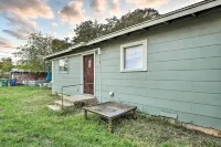 Cozy Graham Retreat ~ 3 Mi to Lake Eddleman! - Homestays